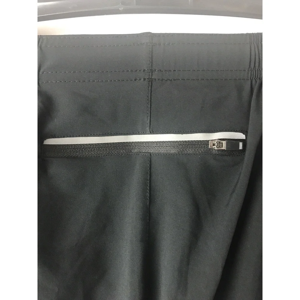 NWT Naviskin‎ Womens Medium Black Athletic Wear Shorts